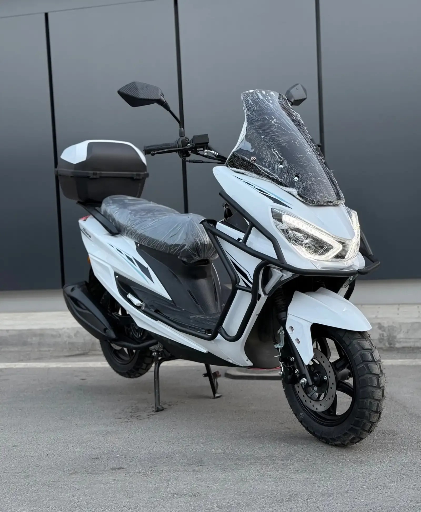 Скутер 150 куб 2025