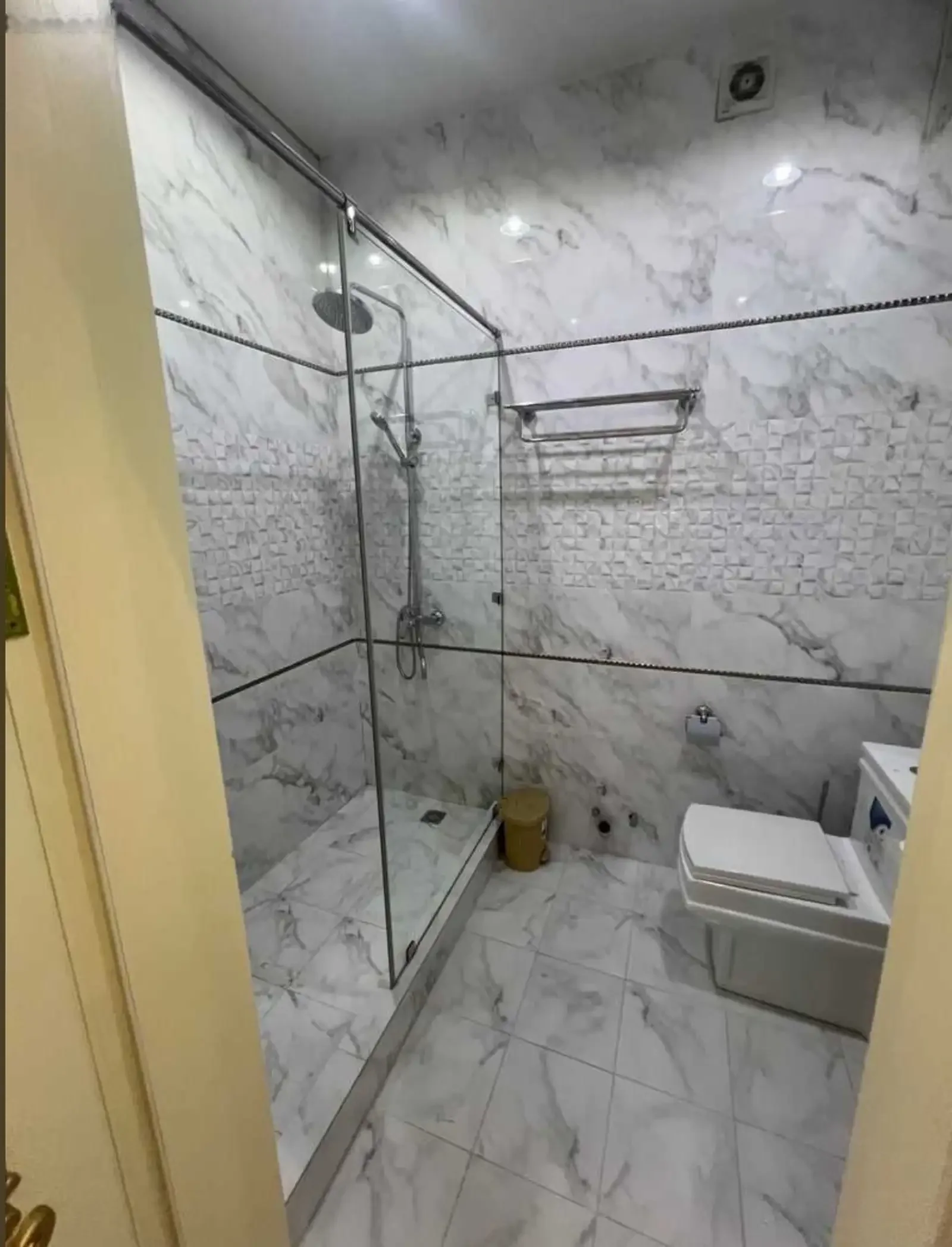 3-комн. квартира, 5 этаж, 129м², Павароти Аэропорт