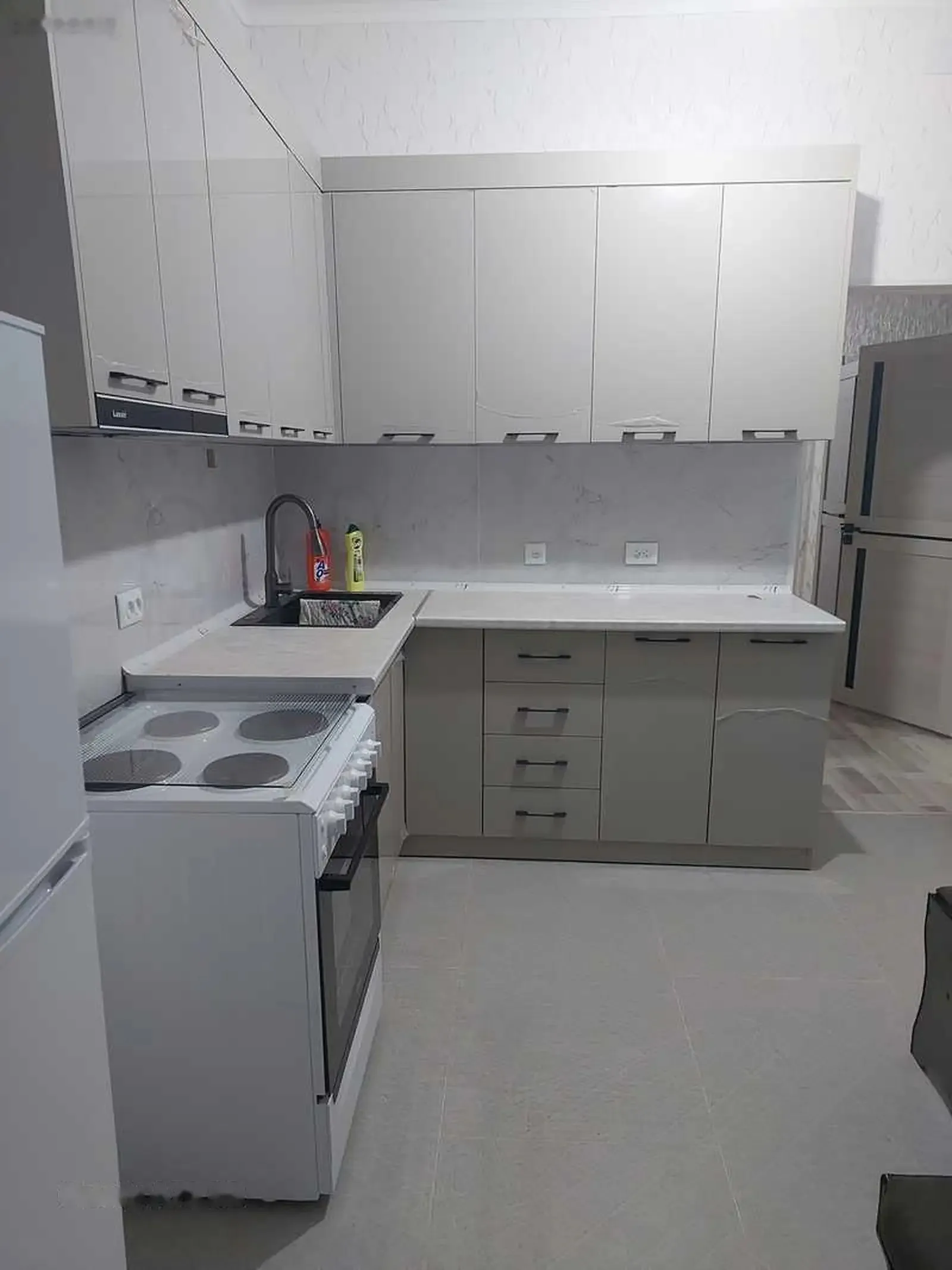 2-комн. квартира, 11 этаж, 77м², 82мкр