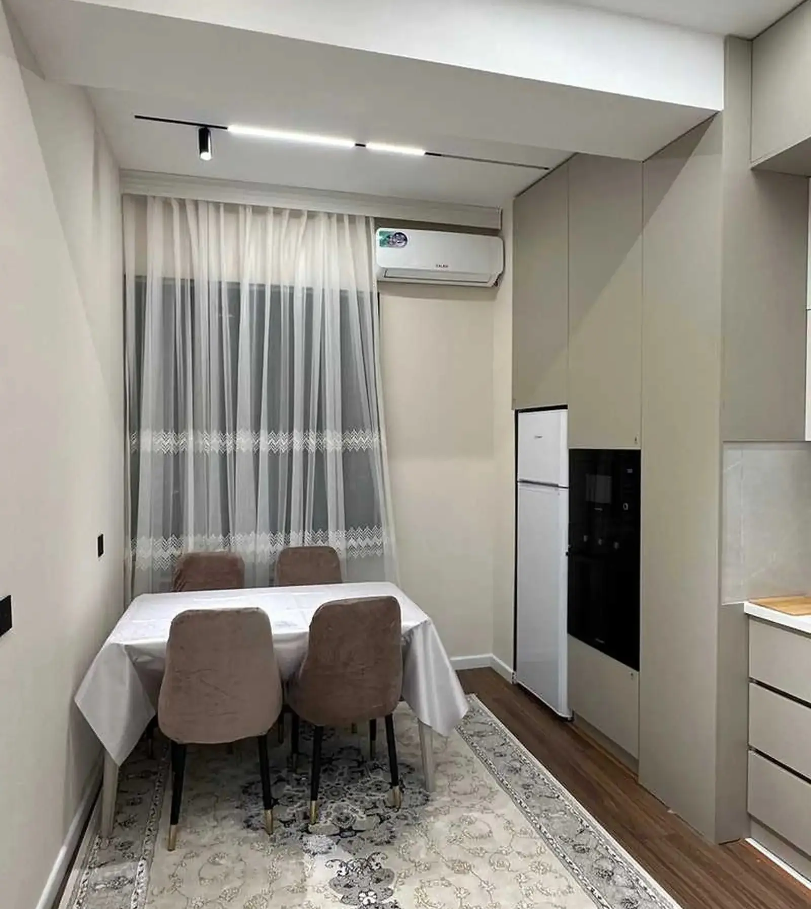 2-комн. квартира, 12 этаж, 62м², Славянский университет