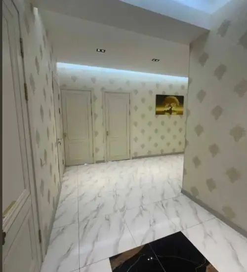 2-комн. квартира, 5 этаж, 90 м², Исмоили Сомонӣ