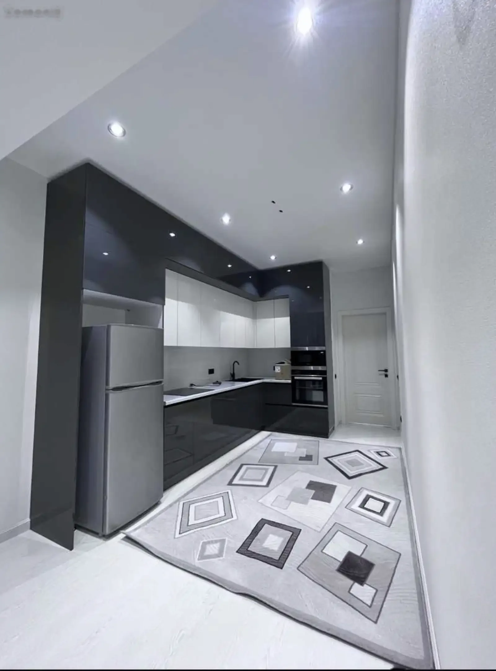 3-комн. квартира, 2 этаж, 94м², Караболо