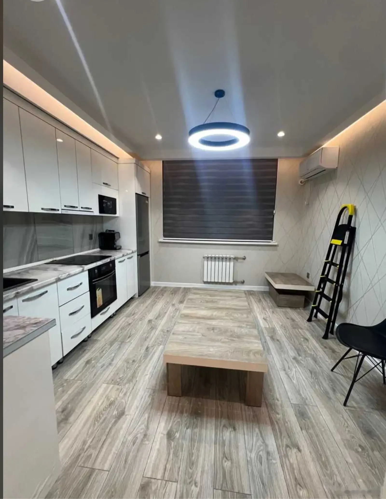2-комн. квартира, 14 этаж, 94м², 82мкр