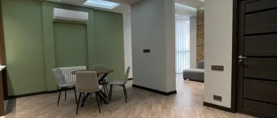 2-комн. квартира, 8 этаж, 74 м², Дом Печати, Ситора
