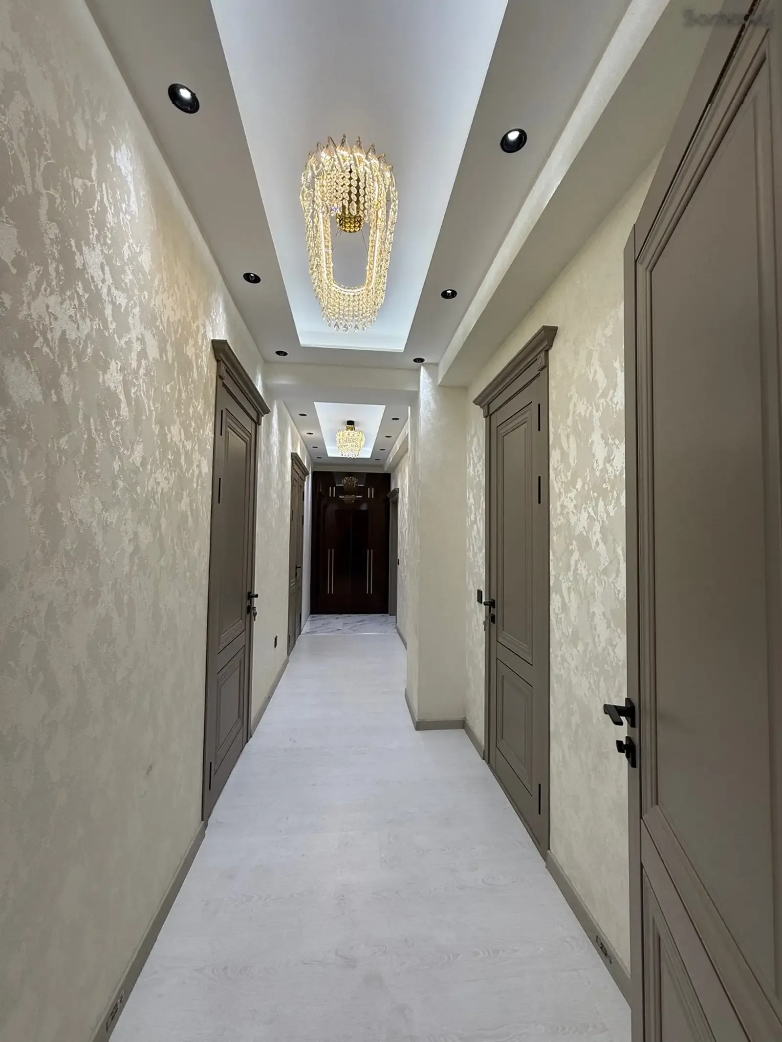 2-комн. квартира, 13 этаж, 96 м², Шохмансур
