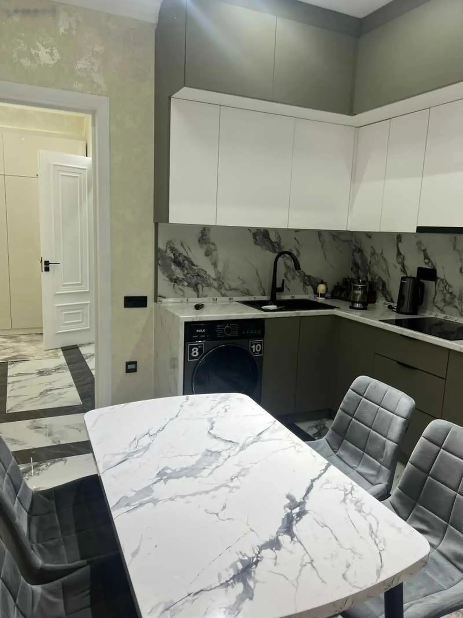 2-комн. квартира, 12 этаж, 90м², ру ба руи гостницаи Hilton