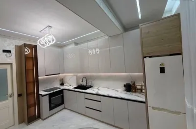 2-комн. квартира, 13 этаж, 68 м², 102мкр,Евар
