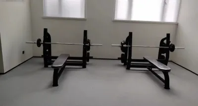 Жим лежа