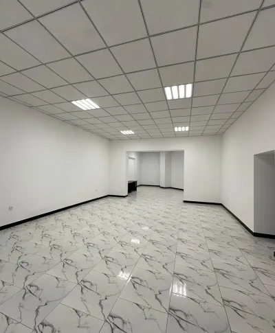 Помещение под свободное назначение, 200м², Перекрёсток Суд Шохмансур Дом Зирбак