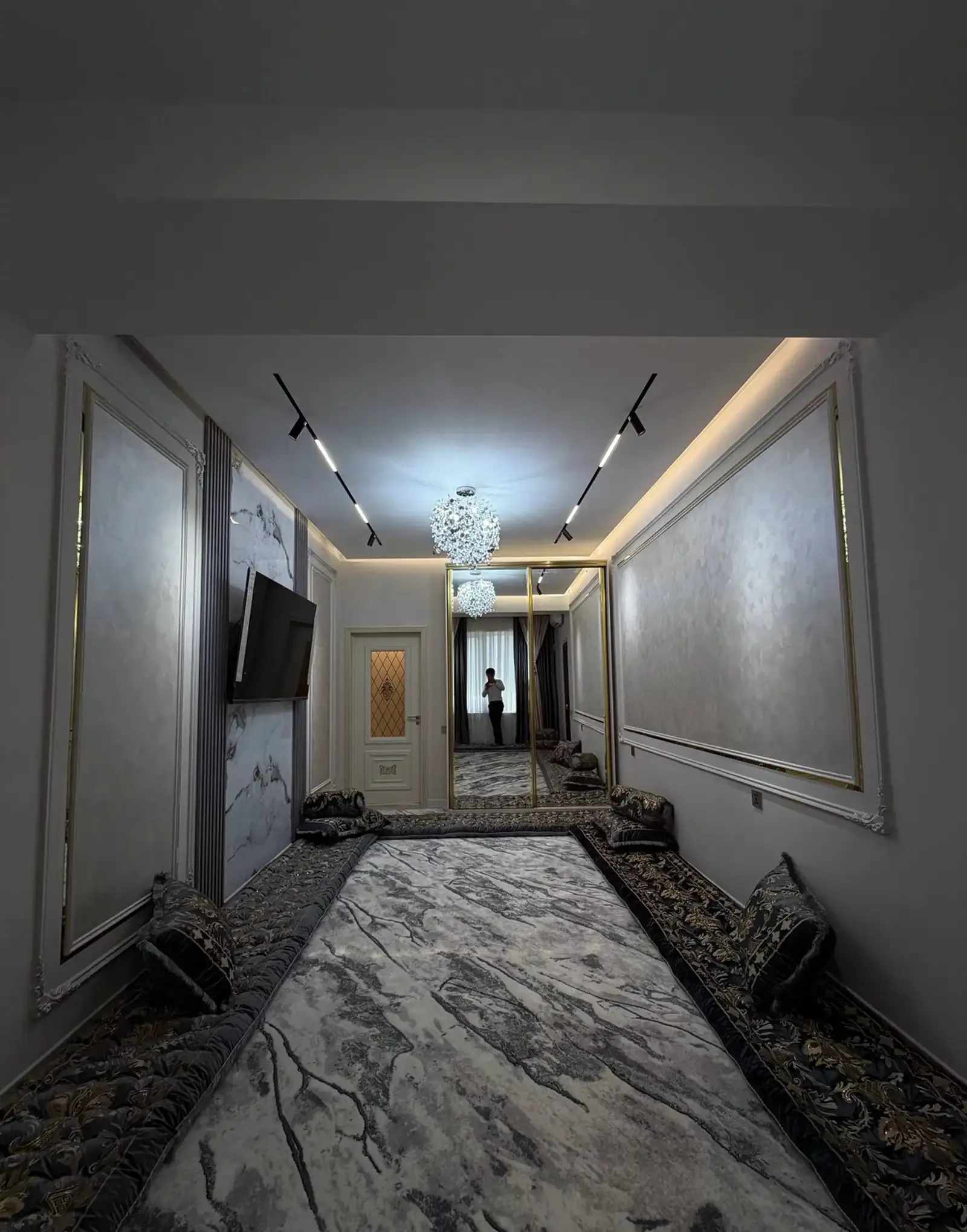 2-комн. квартира, 6 этаж, 82 м², Сино 82 мкр