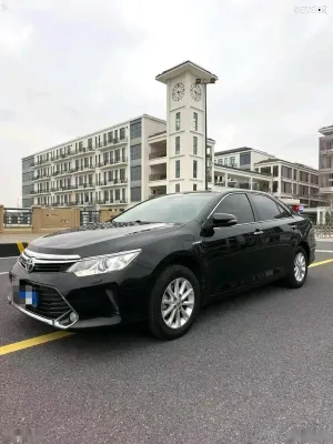 Toyota Camry, 2016