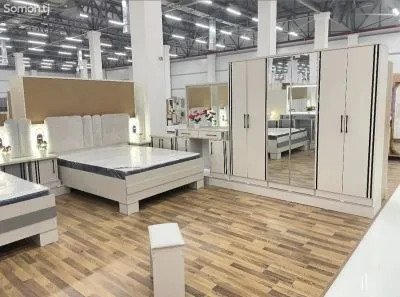 Спальный гарнитур