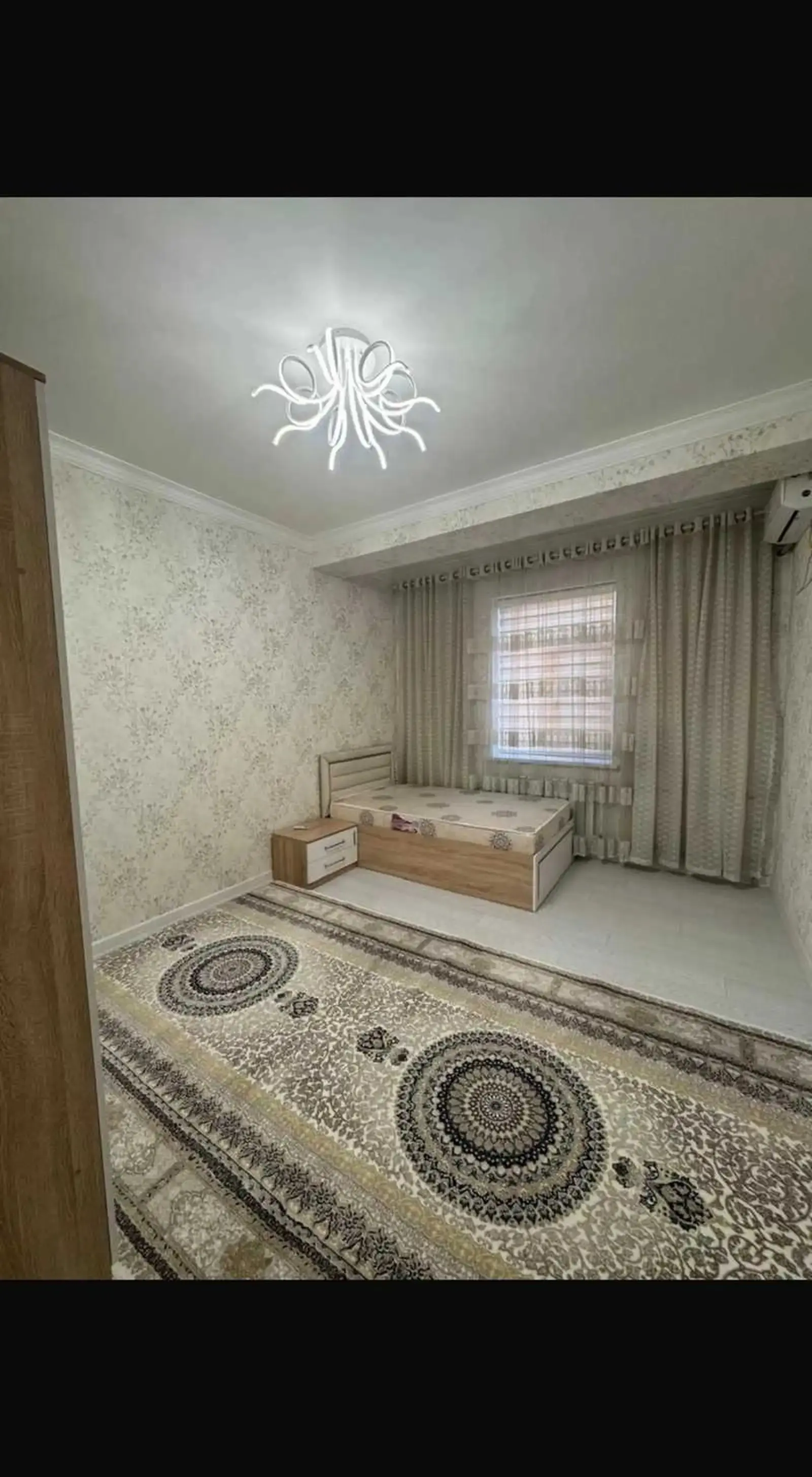 4-комн. квартира, 3 этаж, 190м², Центр