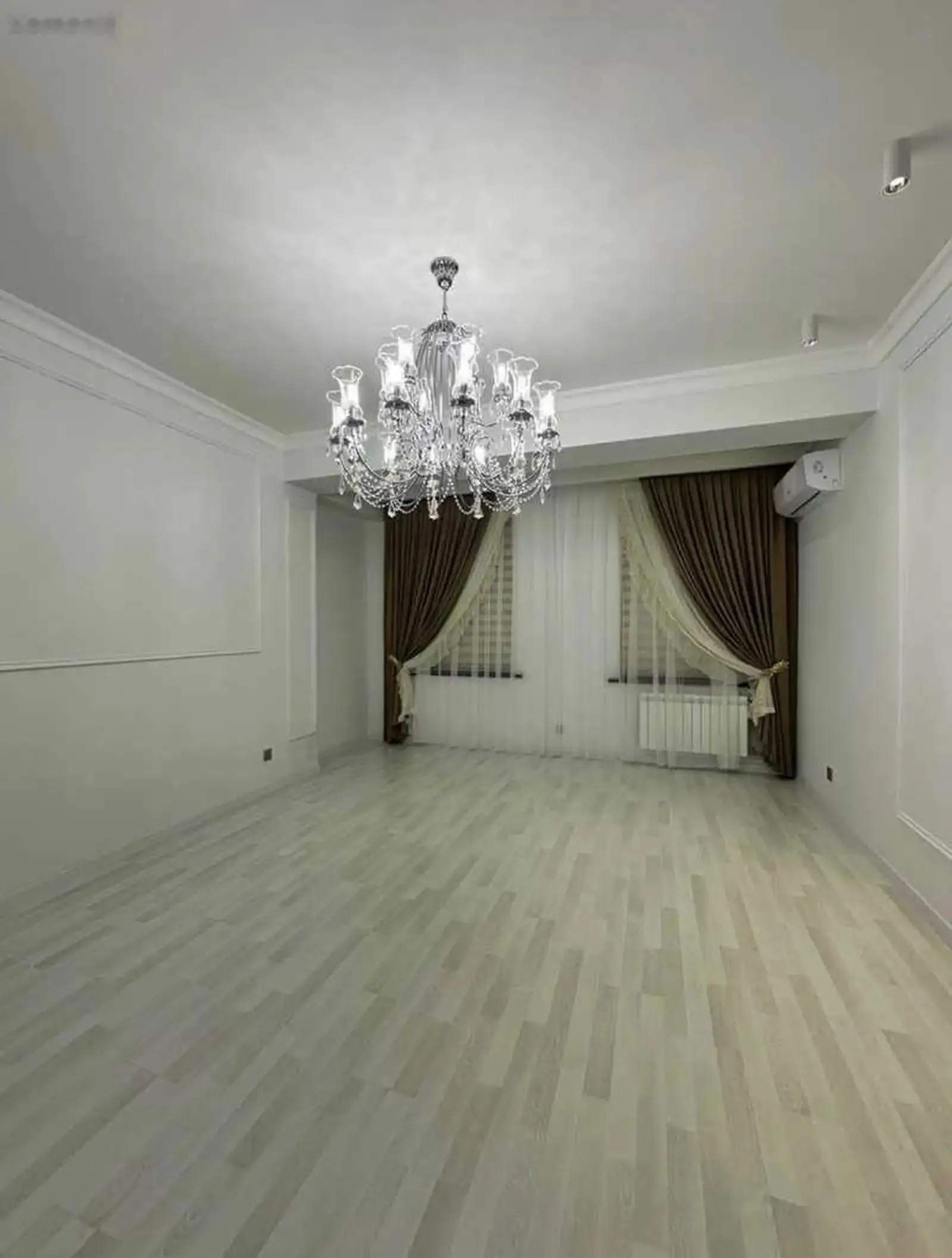 3-комн. квартира, 14 этаж, 110м², Исмоил Сомони