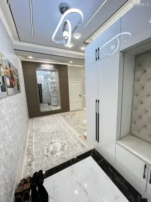 3-комн. квартира, 2 этаж, 82 м², сино