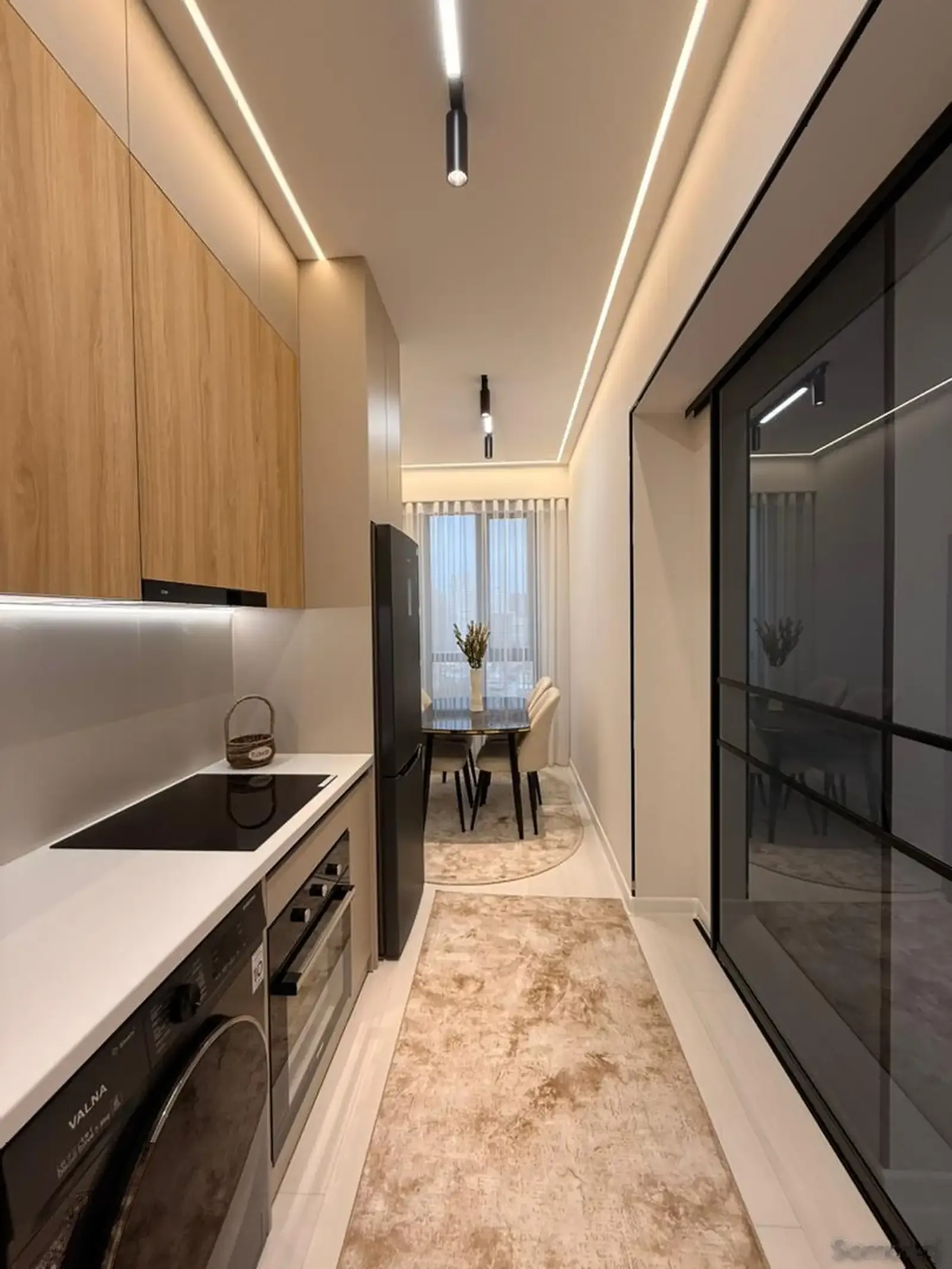3-комн. квартира, 14 этаж, 91 м², новое здание УВД недалеко от Текстиля