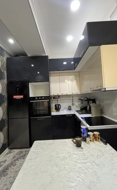 2-комн. квартира, 8 этаж, 68 м², Сино 112мкр