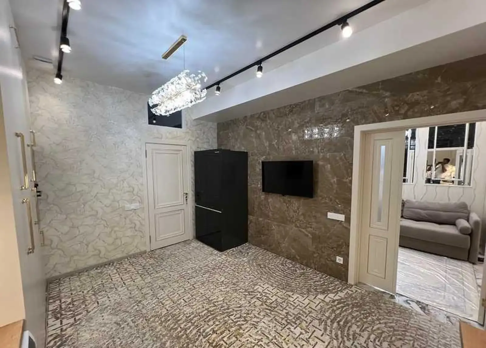1-комн. квартира, 8 этаж, 66 м², Бӯстон Сити, Садбарг