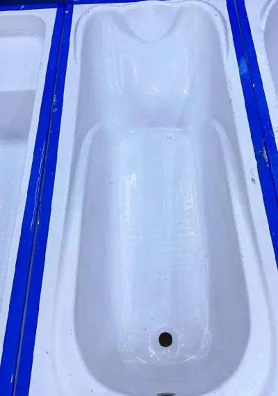 Акриловая ванна 140/75см.