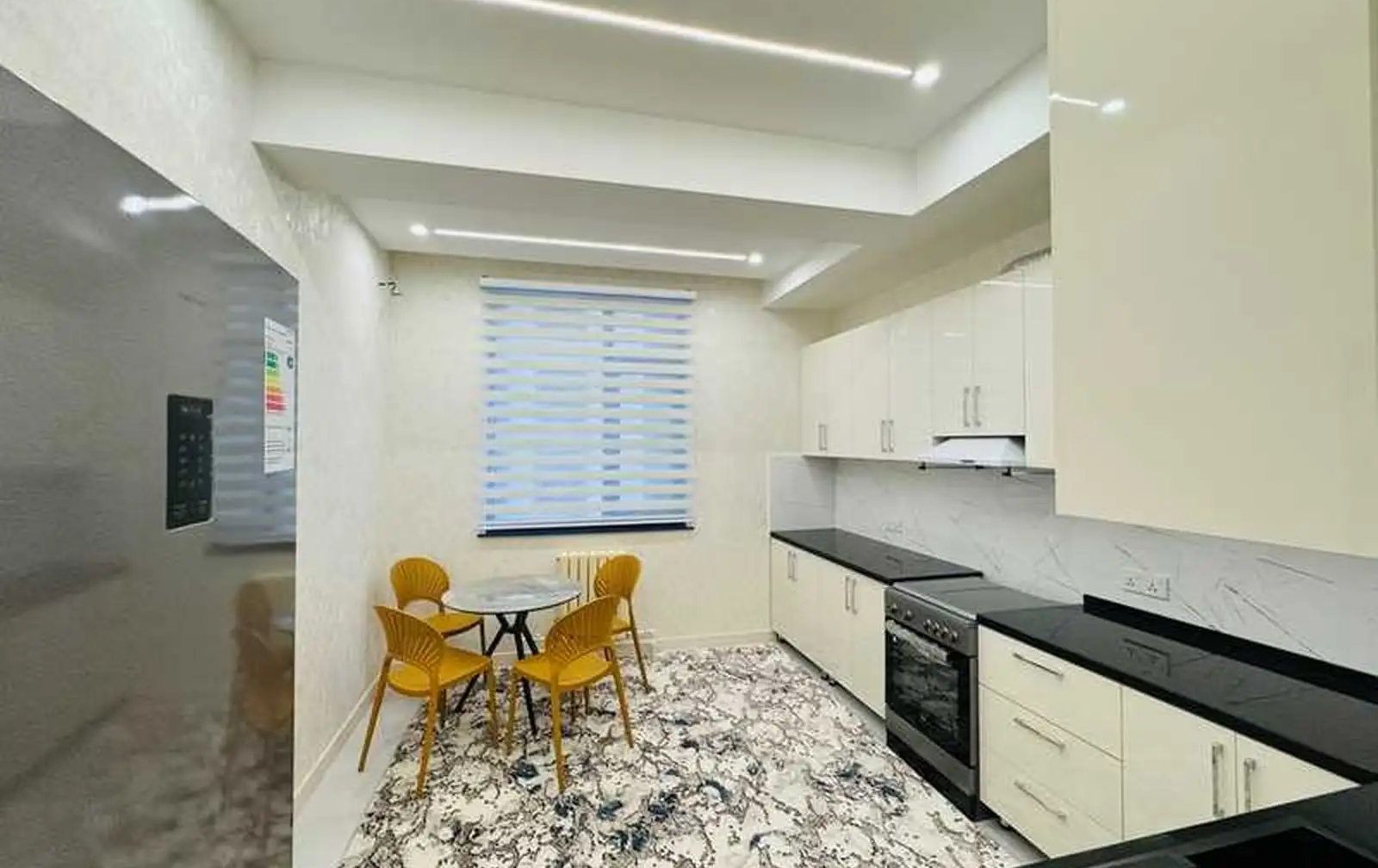 3-комн. квартира, 4 этаж, 105м², Шохмансур ру ба руи Зелёный Бозор Лохути