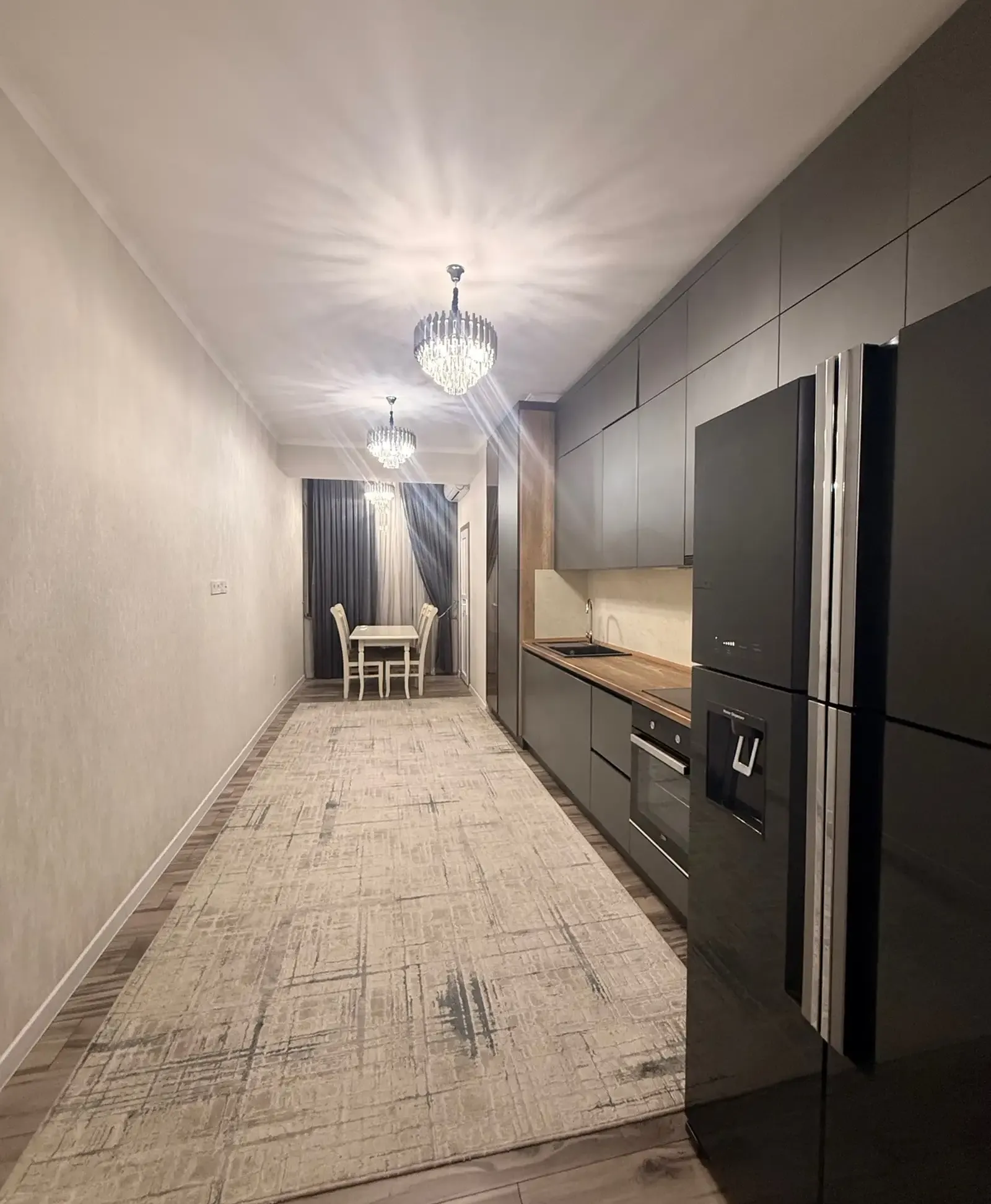 4-комн. квартира, 10 этаж, 119 м², Хилтон, Шохмансур