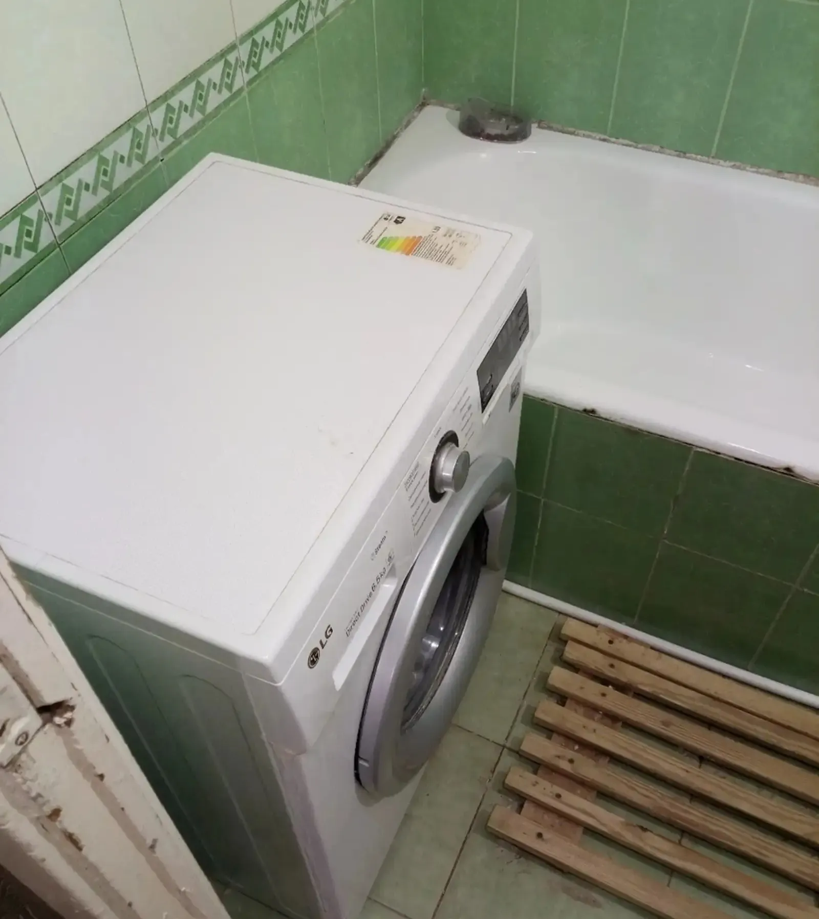 4-комн. квартира, 1 этаж, 80м², 8 мкр