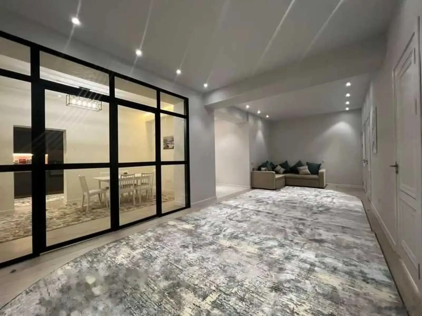 4-комн. квартира, 9 этаж, 200м², Садбарг доми Гелос