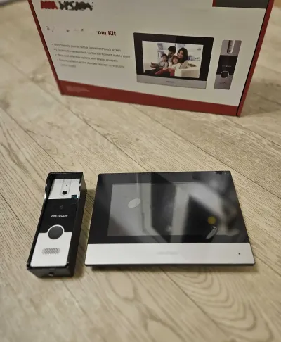 Домофон Хиквижин kis 302 WiFi
