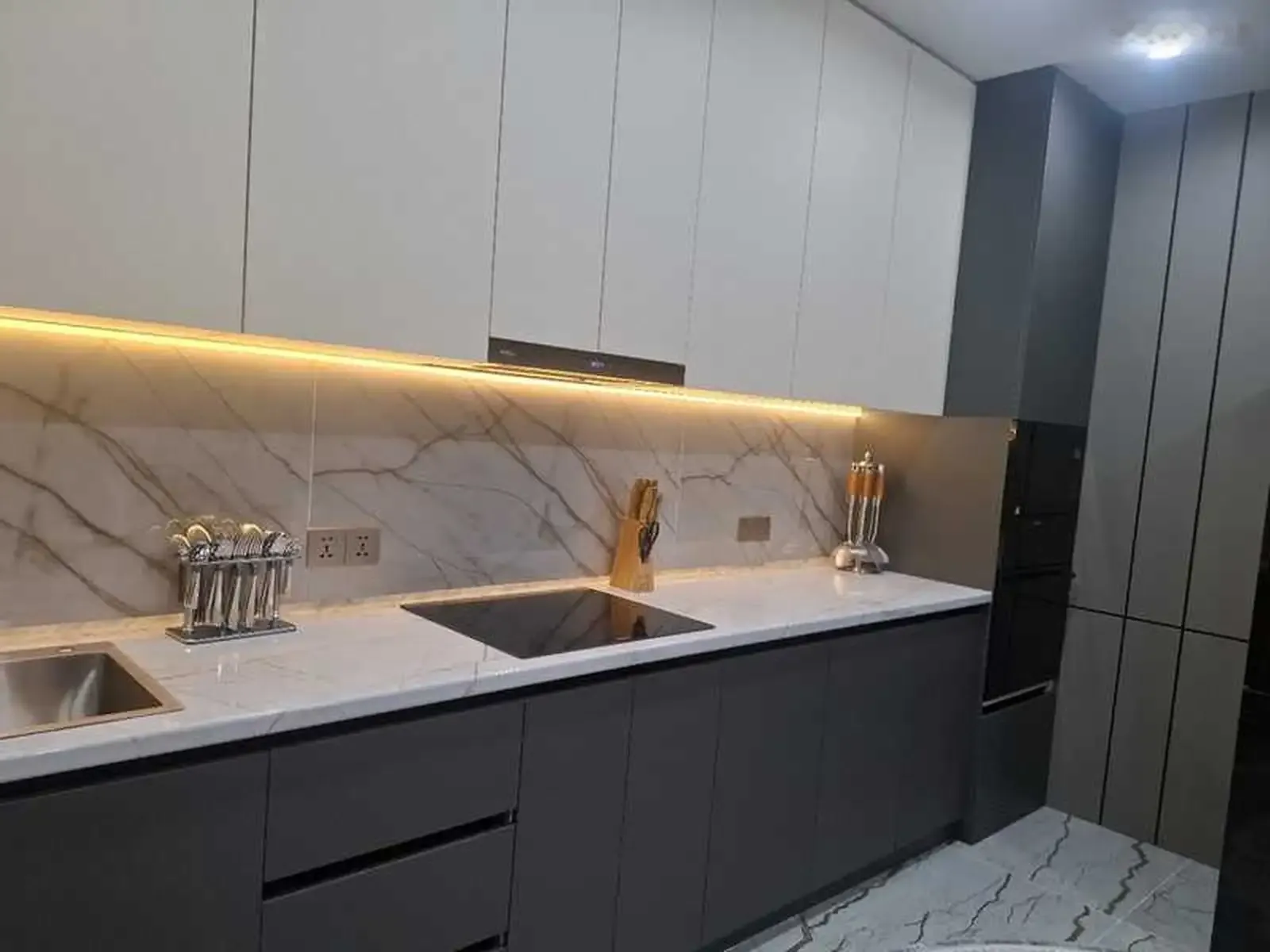 2-комн. квартира, 2 этаж, 80м², И Сомонӣ, Овир