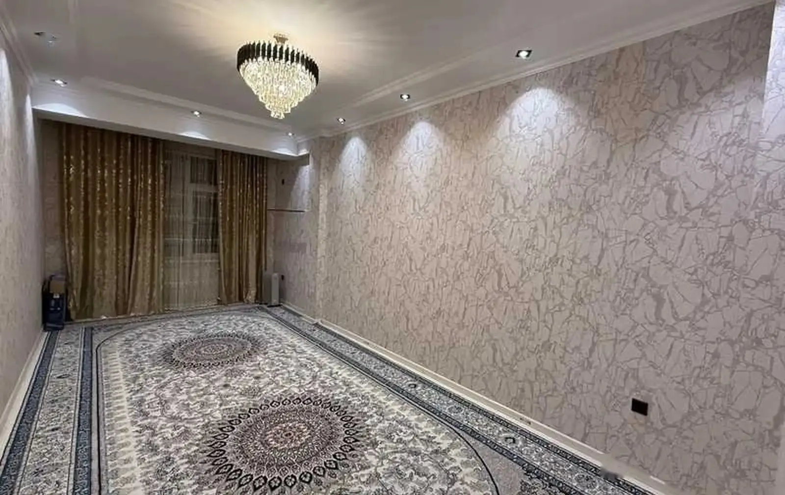 3-комн. квартира, 5 этаж, 90м², Фирдавси