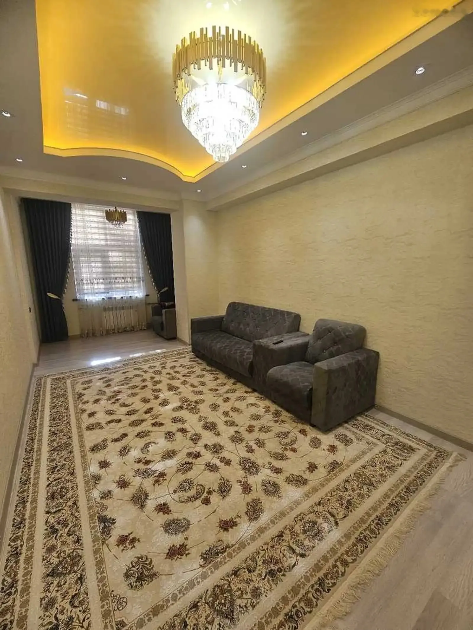 2-к квартира, 3 этаж, 80 м², Голубой экран