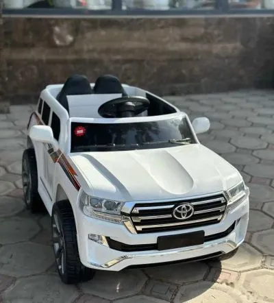 Детский электромобиль