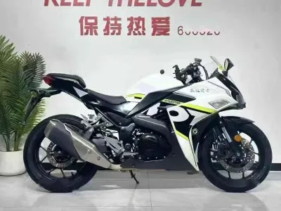 Мотоцикл Suzuki GSX