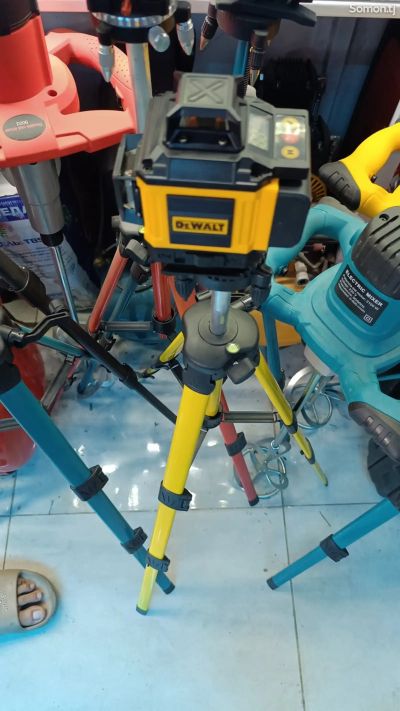 Лазерный уровень Dewalt