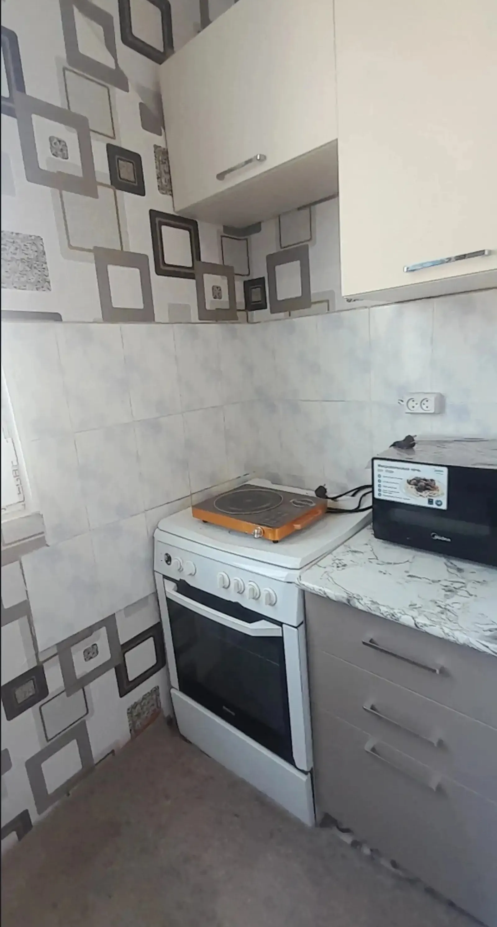 1-комн. квартира, 8 этаж, 38 м², 12 мкр