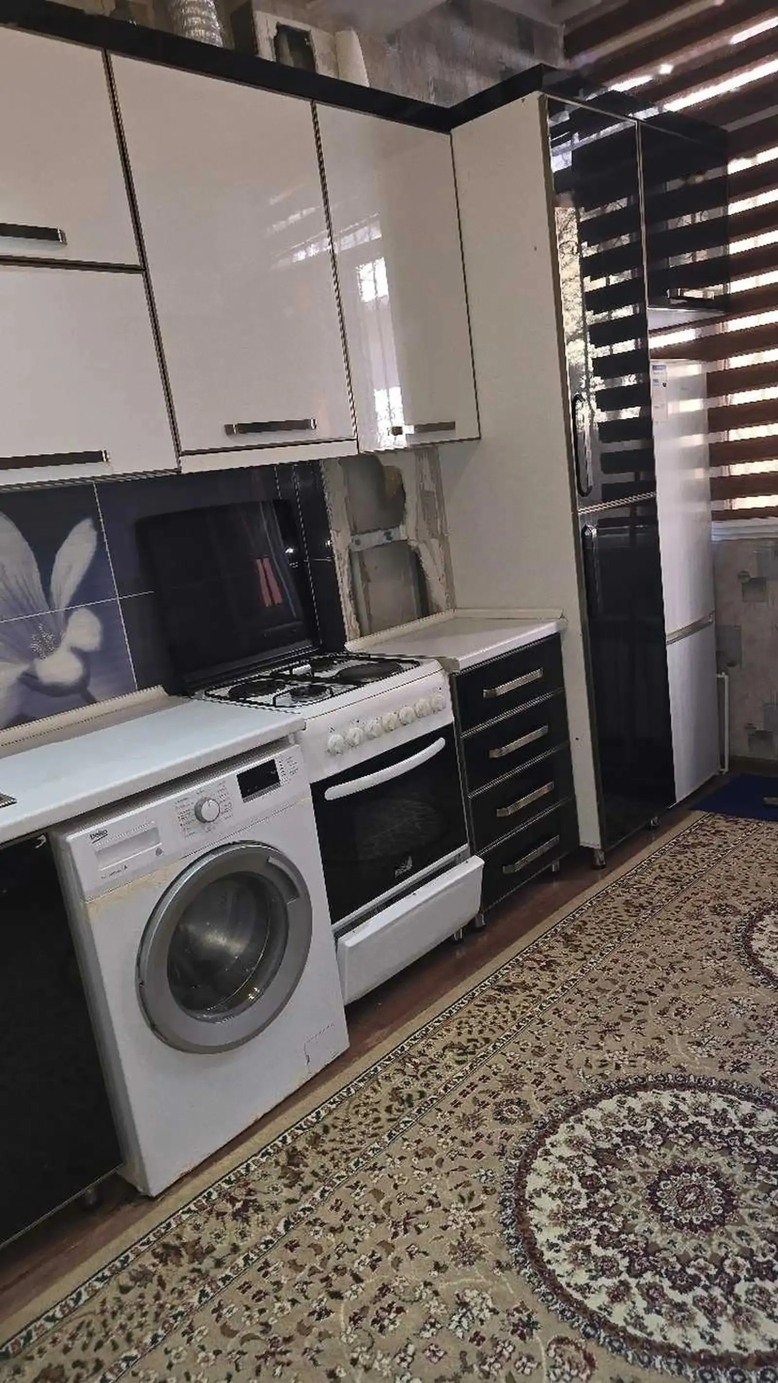 2-комн. квартира, 2 этаж, 80м², 82мкр