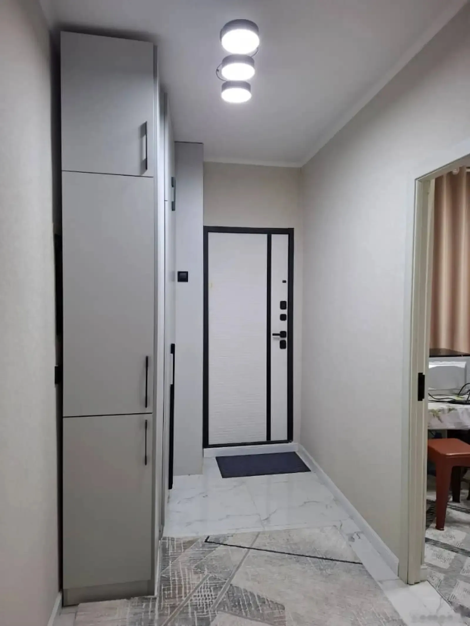 2-комн. квартира, 6 этаж, 60м², цум