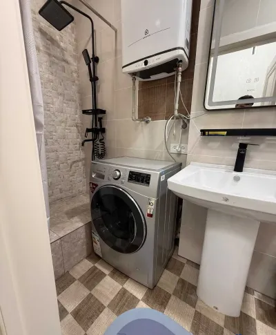 2-комн. квартира, 12 этаж, 77м², Овир