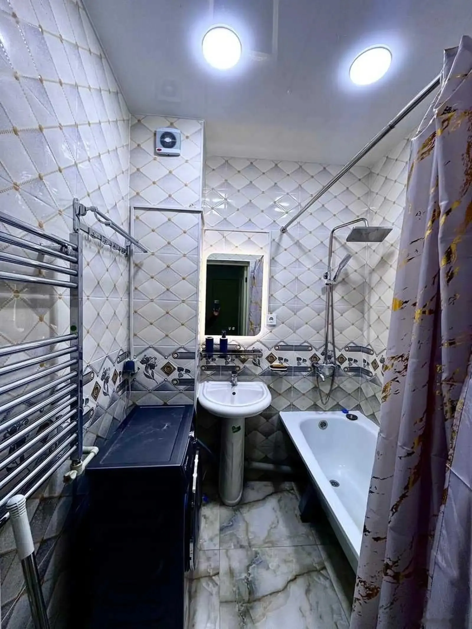 2-комн. квартира, 4 этаж, 80м², Караболо