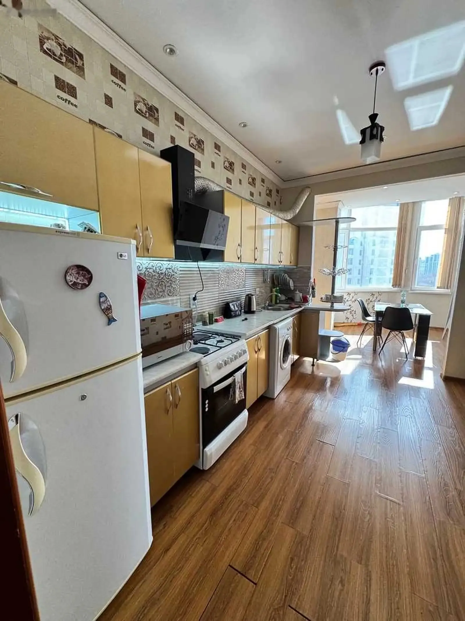 2-комн. квартира, 8 этаж, 110м², поликлиника