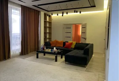 3-комн. квартира, 10 этаж, 140 м², 82 мкр