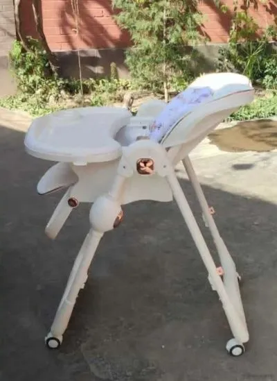 Столик для кормления