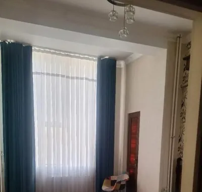 3-комн. квартира, Цокольный этаж, 98м², Сомони