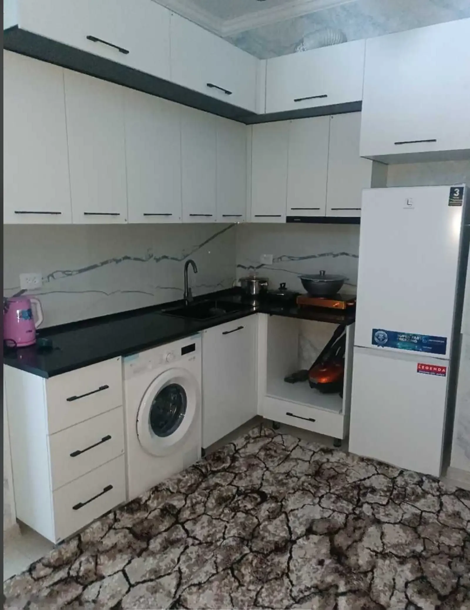 2-комн. квартира, 5 этаж, 58м², 102мкр
