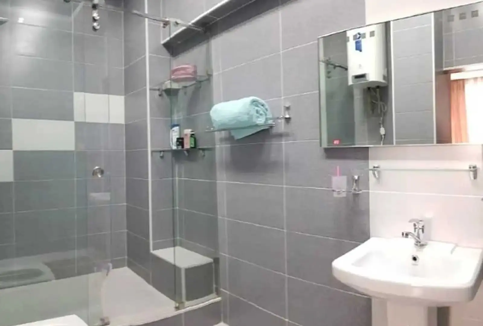 3-комн. квартира, 8 этаж, 116м², И.Сомони