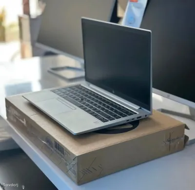 Ноутбук Hp elitebook Rayzen 3
