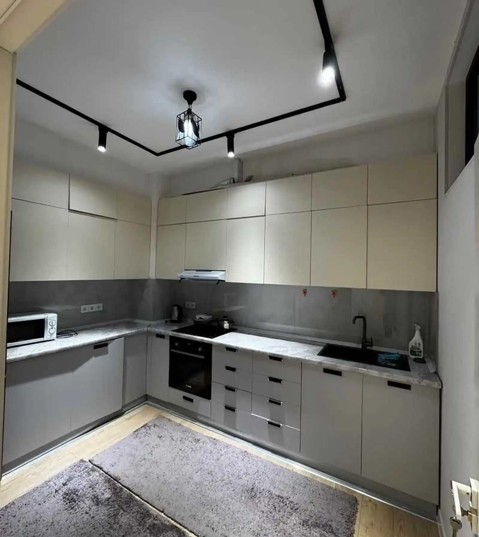 2-комн. квартира, 14 этаж, 65м², шоҳмансур