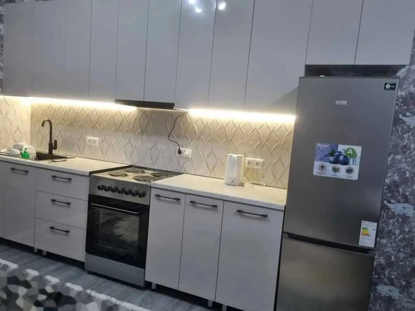 2-комн. квартира, 4 этаж, 85м², KFC молодёжни