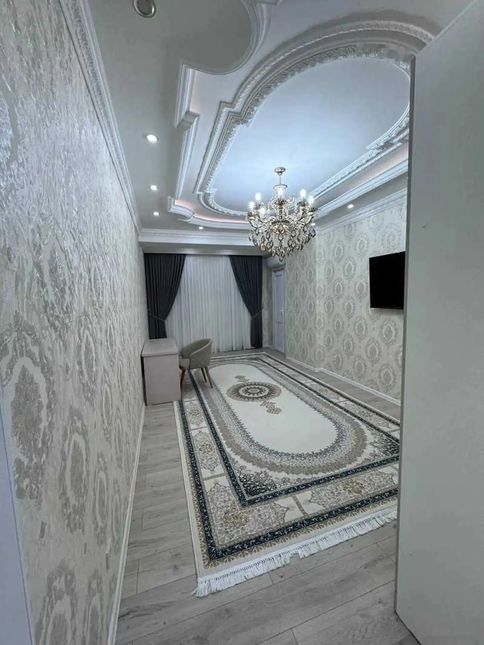 5-комн. квартира, 7 этаж, 218м², И.Сомони (дом печать)