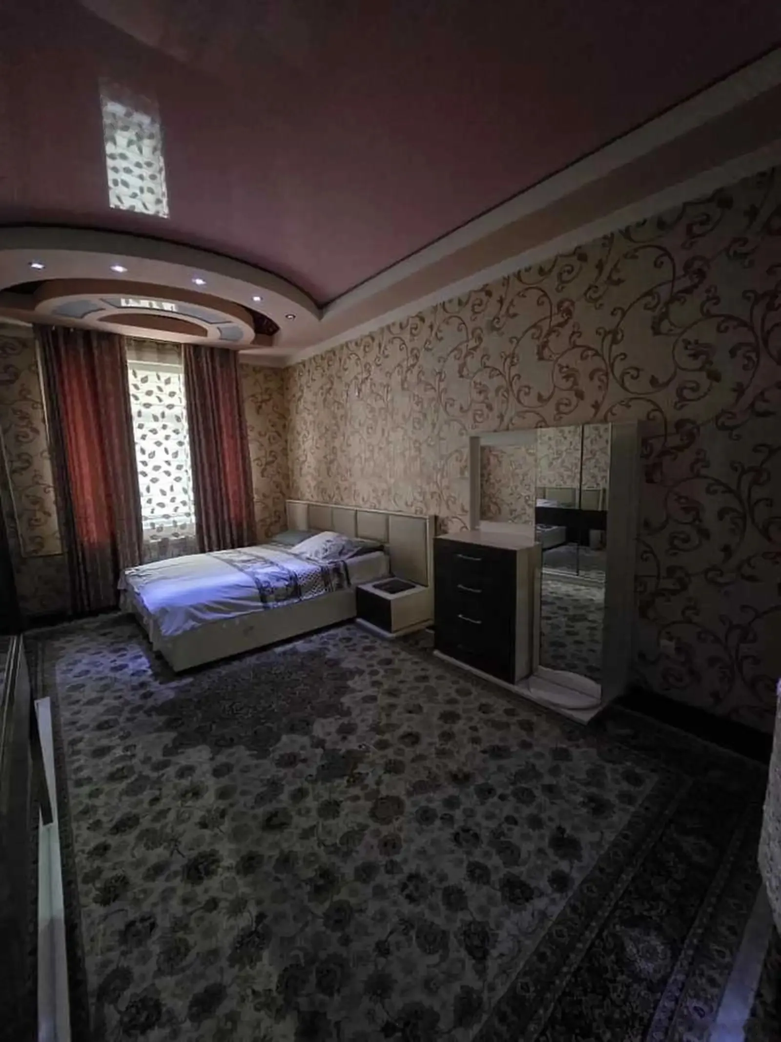3-комн. квартира, 2 этаж, 130м², Кӯчаи Истравшан